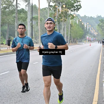 Runner Photo 8166475