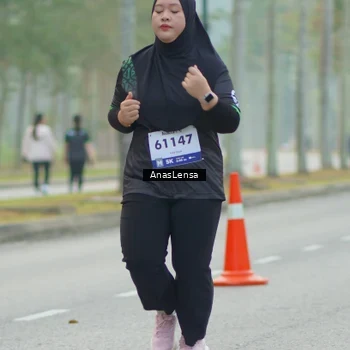 Runner Photo 8166499