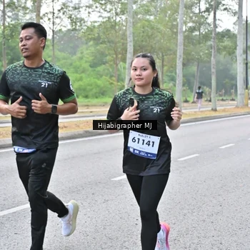 Runner Photo 8166562