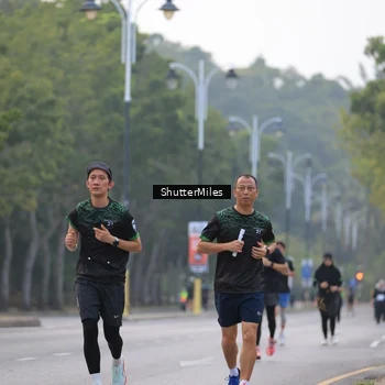 Runner Photo 8166872