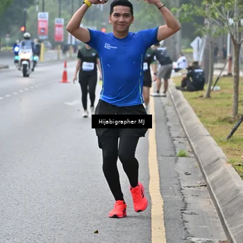 Runner Photo 8166875