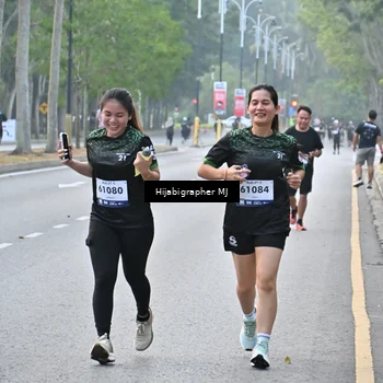 Runner Photo 8166898