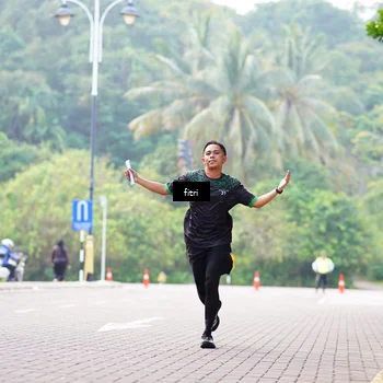 Runner Photo 8166955
