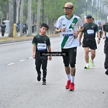 Runner Photo 8167381