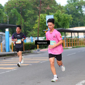 Runner Photo 8167435