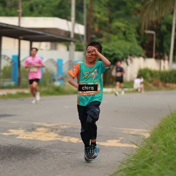 Runner Photo 8168001