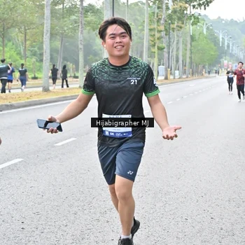 Runner Photo 8168011