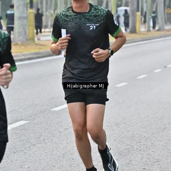 Runner Photo 8168039