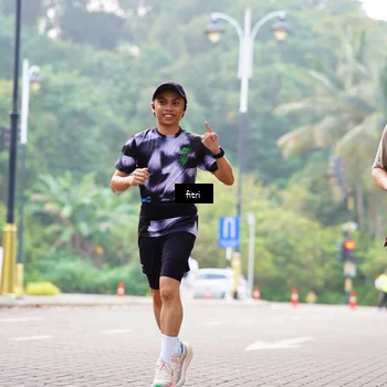 Runner Photo 8170075