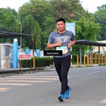 Runner Photo 8170173