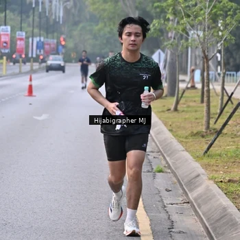 Runner Photo 8170388