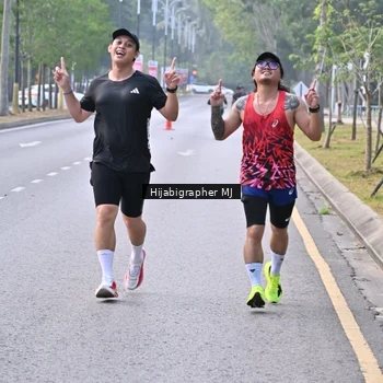 Runner Photo 8170458