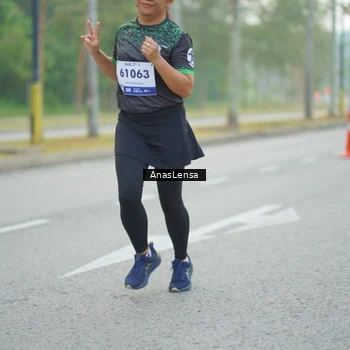 Runner Photo 8170493