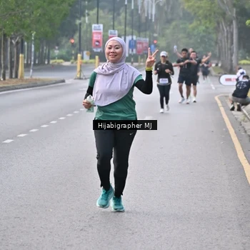 Runner Photo 8170494