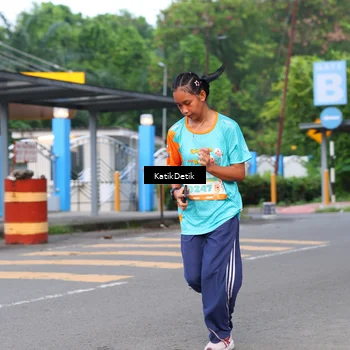 Runner Photo 8170606