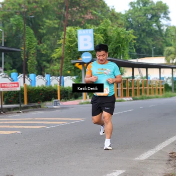 Runner Photo 8170862