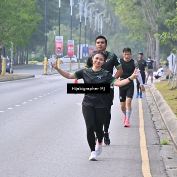 Runner Photo 8170867