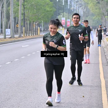 Runner Photo 8170885
