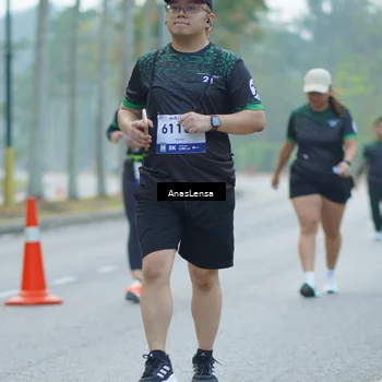 Runner Photo 8170964