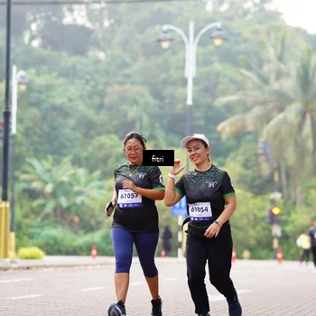 Runner Photo 8170997