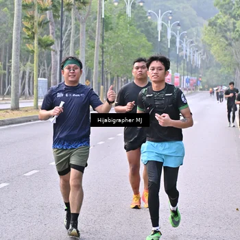 Runner Photo 8171036