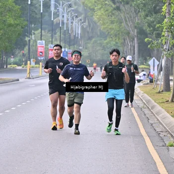 Runner Photo 8171048