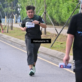 Runner Photo 8171235