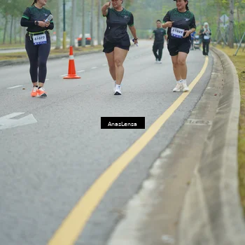 Runner Photo 8171309