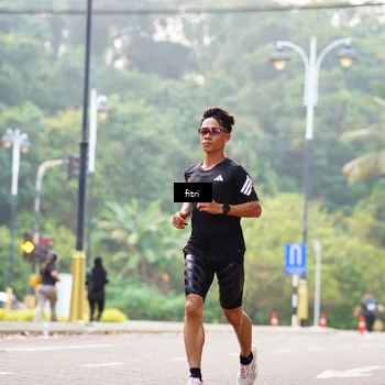 Runner Photo 8172038
