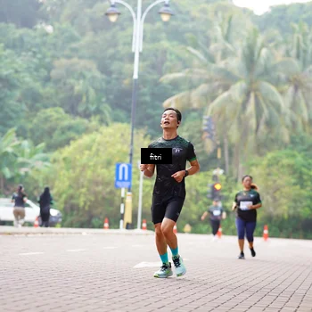 Runner Photo 8172040