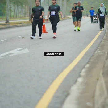 Runner Photo 8172436