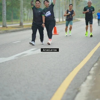Runner Photo 8172492