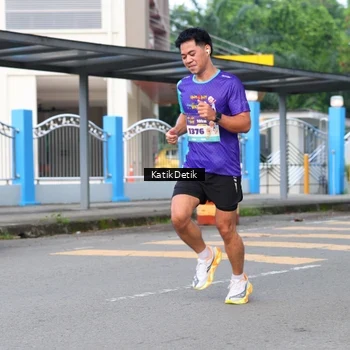 Runner Photo 8172506
