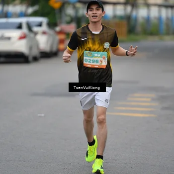 Runner Photo 8172591