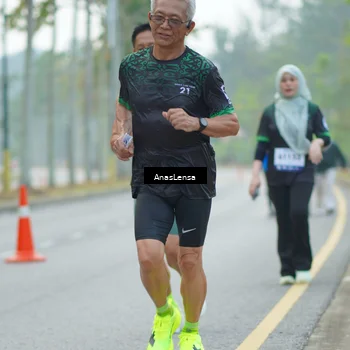 Runner Photo 8172639