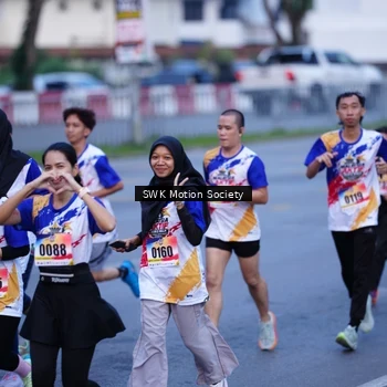 Runner Photo 8174009