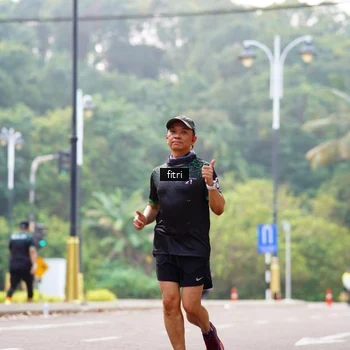 Runner Photo 8174017