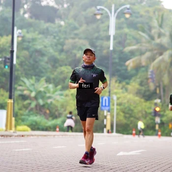 Runner Photo 8174030