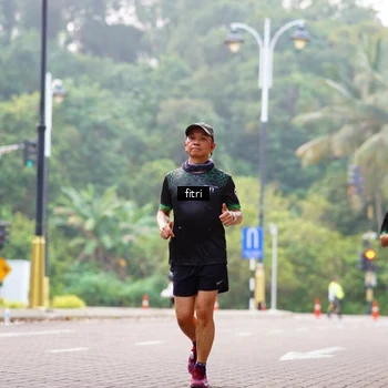 Runner Photo 8174031