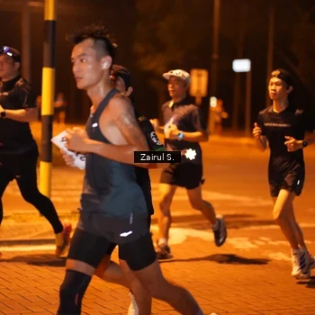 Runner Photo 8174034