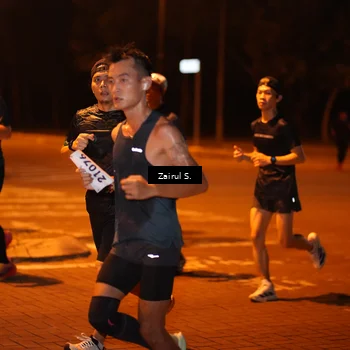 Runner Photo 8174045