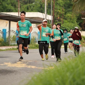 Runner Photo 8174339