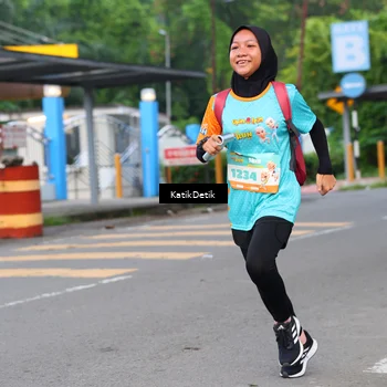 Runner Photo 8174382
