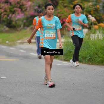 Runner Photo 8174391