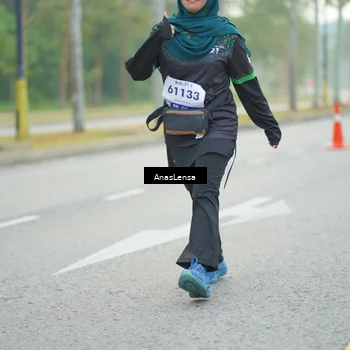 Runner Photo 8174499
