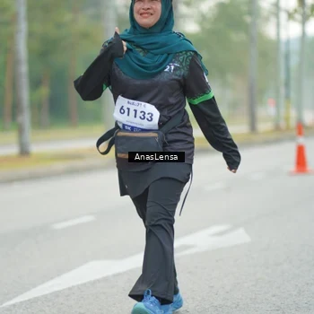 Runner Photo 8174639