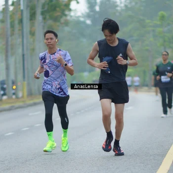 Runner Photo 8174685