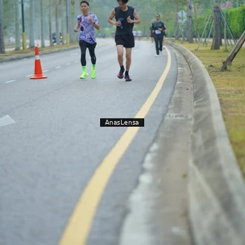 Runner Photo 8174691