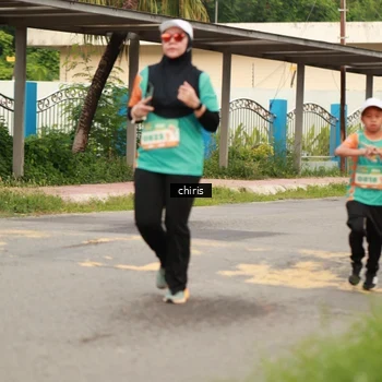 Runner Photo 8174694
