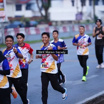 Runner Photo 8174735